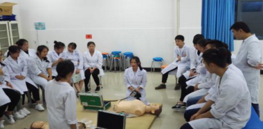 ������רѧУ����רҵ�о�ҵǰ����